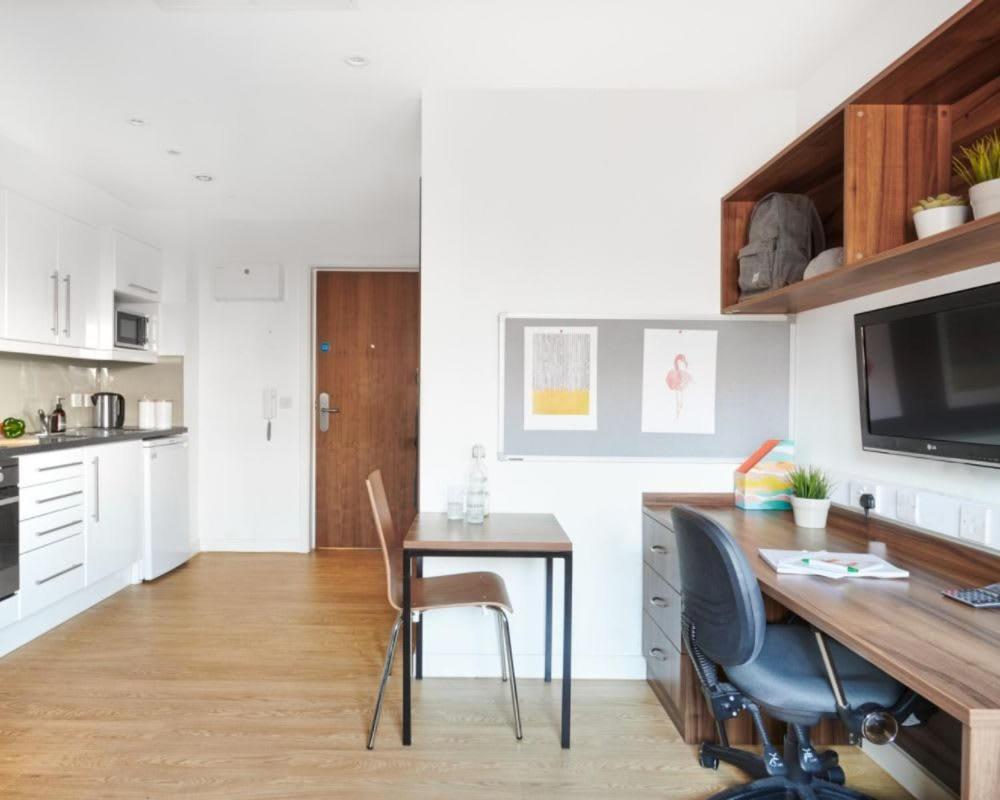 Zeni Central Exeter Studios المظهر الخارجي الصورة
